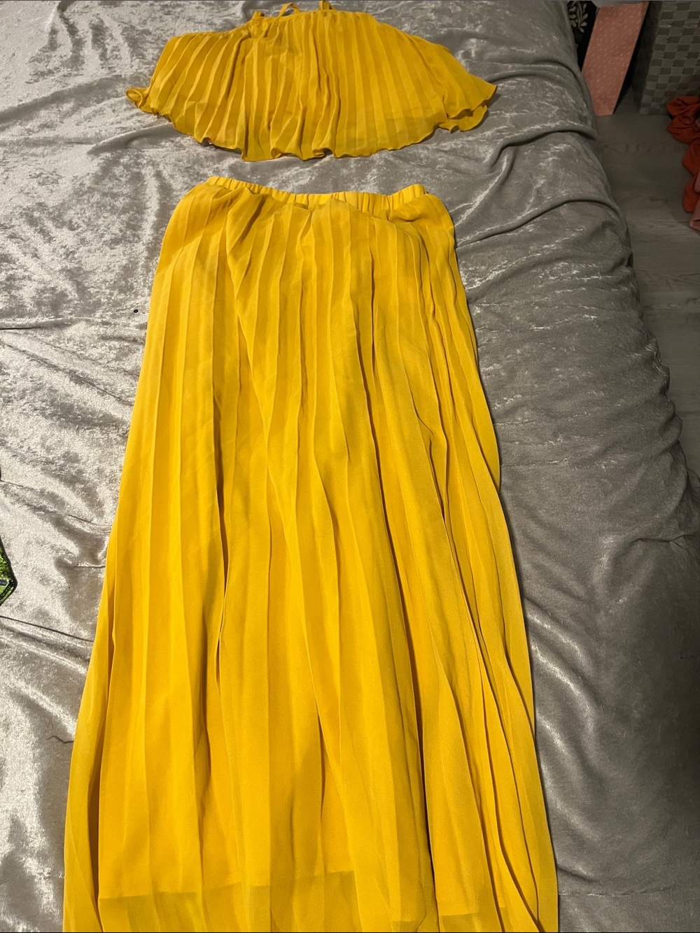 SHEIN Yellow Pleated Maxi Skirt Two-Piece Set